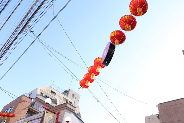 China’s Travel Advisory for Japan Sparks Drop in Tourism and Retail Stocks