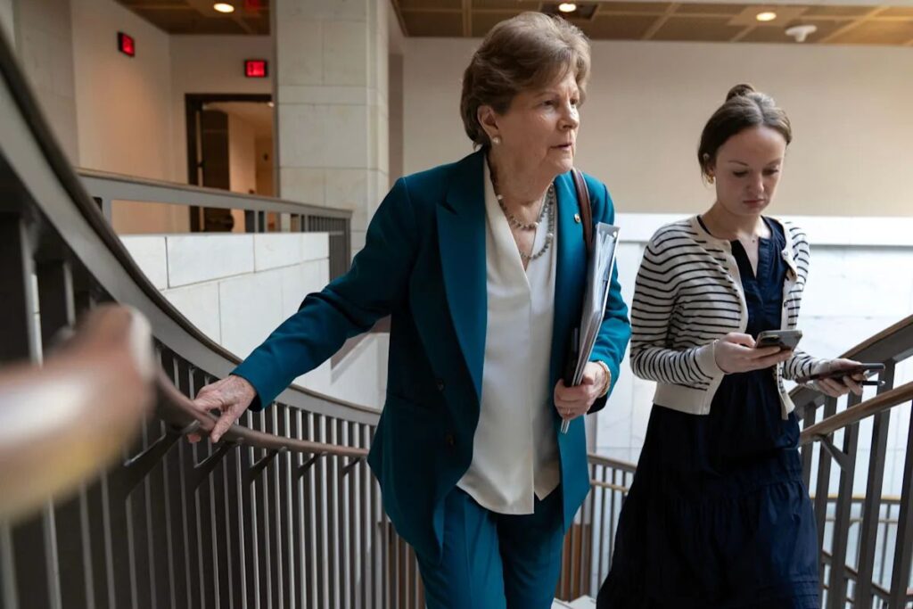 U.S. Senators Visit Asia for Alliance Talks U.S. Senators Visit Asia for Alliance Talks